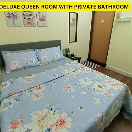 Roomstay Kuala Nerus Gated Parking - 6M To Beach & 15M To Drawbridge กัวลาตรังกานู ภายนอก รูปภาพ